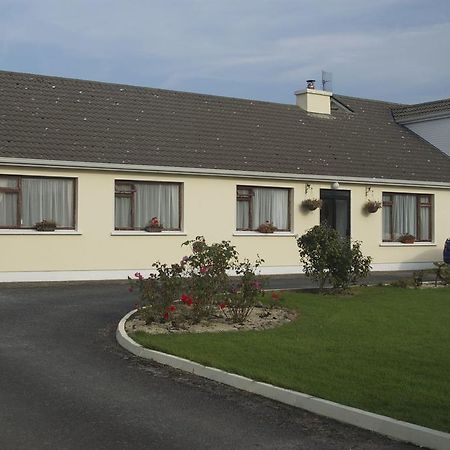 Greenfields Farmhouse Ballylongford Exterior foto